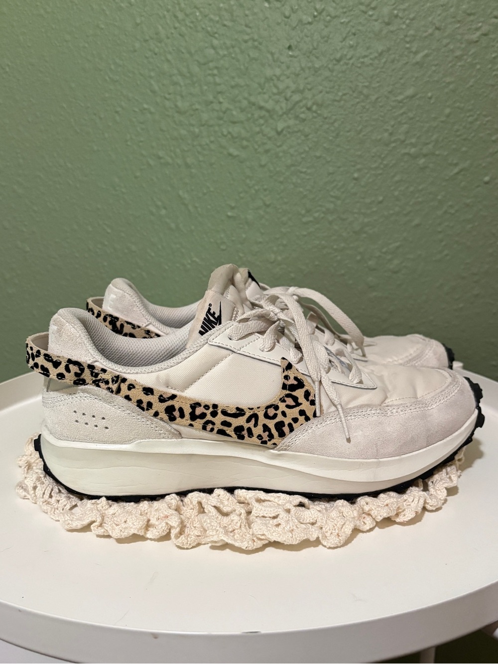 Nike Womens Waffle Cream/Leopard Accent Sneakers